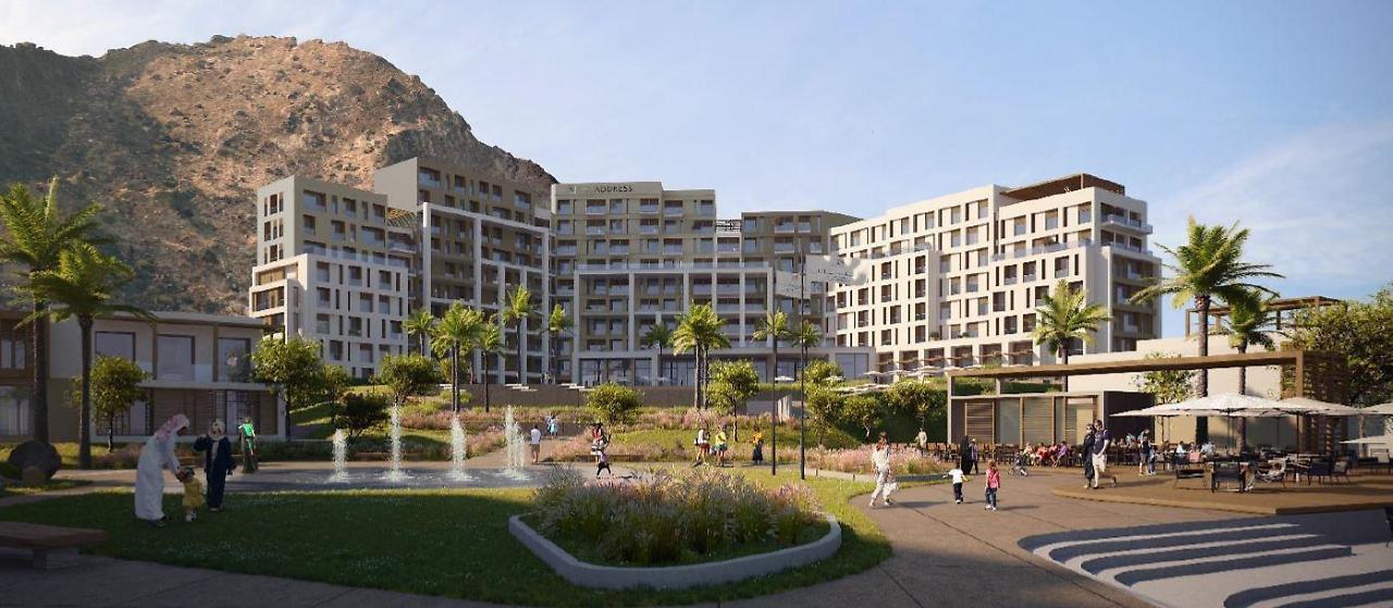 Address Beach Resort Fujairah Al Aqah Dış mekan fotoğraf The new campus of the University of Patras